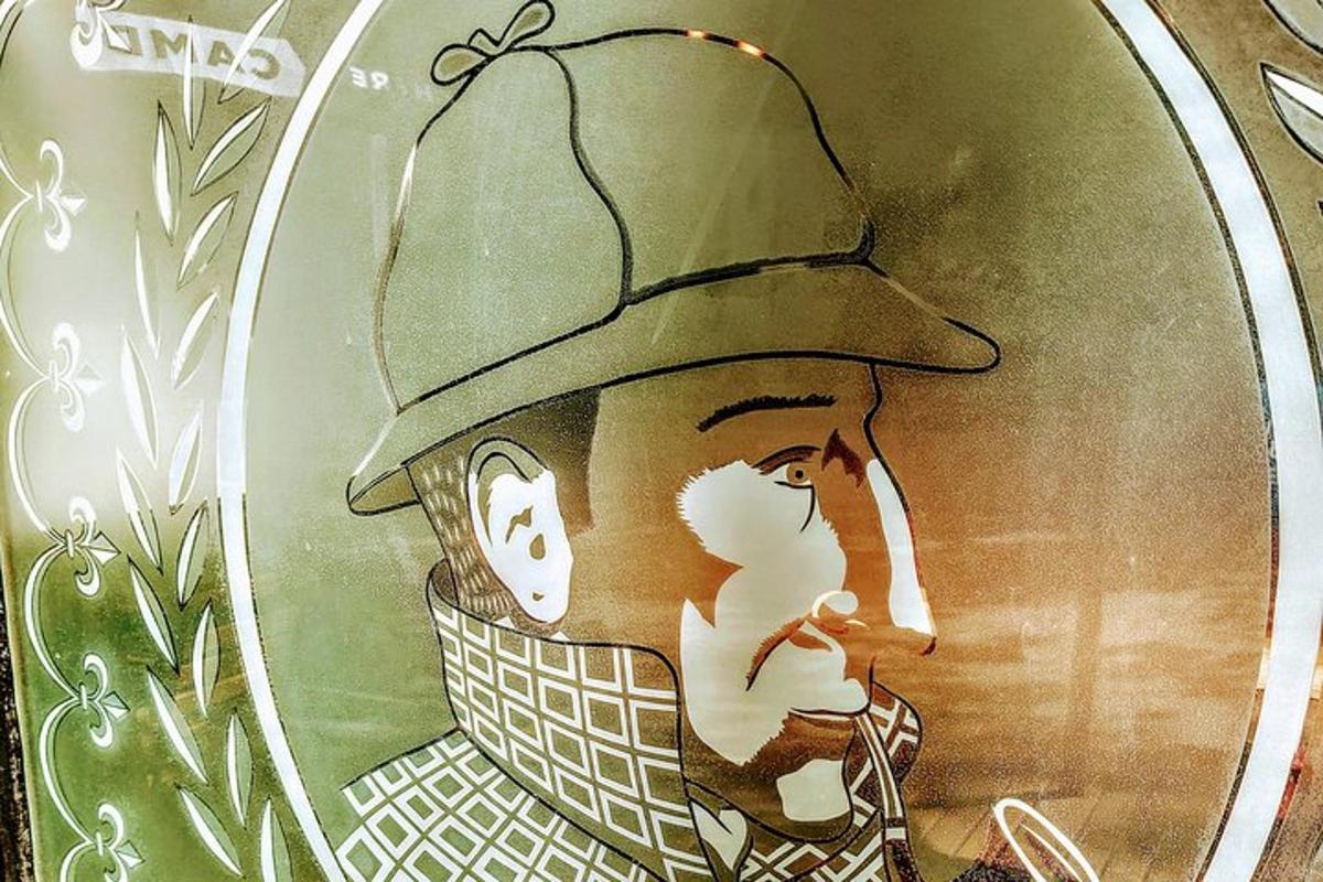 Sherlock Holmes Private Guided Tour - BBC Series & Traditional Locations
