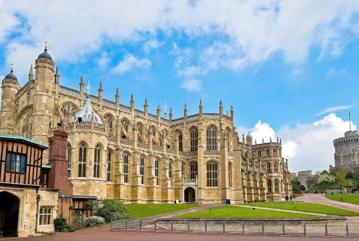 Windsor Castle, Stonehenge and Oxford Tour