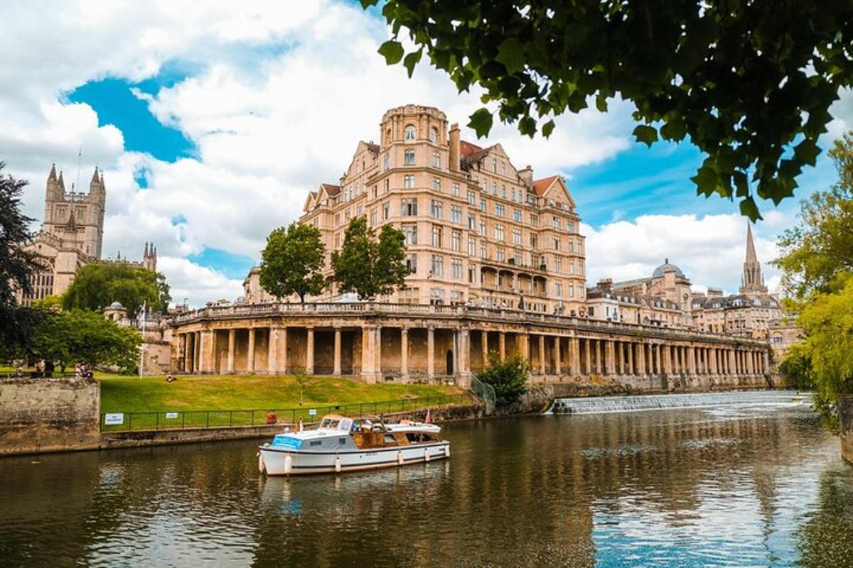 Iconic England Tour & Hotel Stay with 3 attractions included