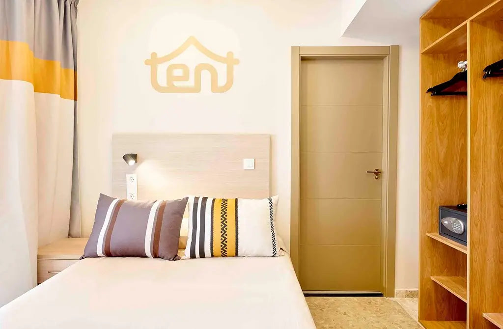 2 nights Spain bed and breakfast (Tent Torremolinos) flights included