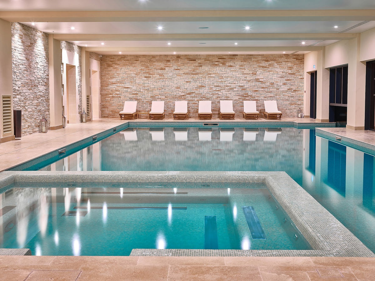 7 nights France bed and breakfast (Hôtel Chais Monnet & Spa) Flights included