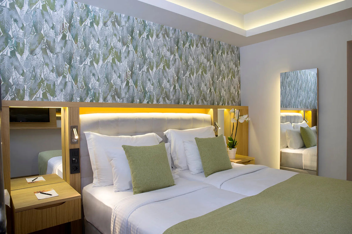 7 nights Greece bed and breakfast (Dolce Attica Riviera) flights included