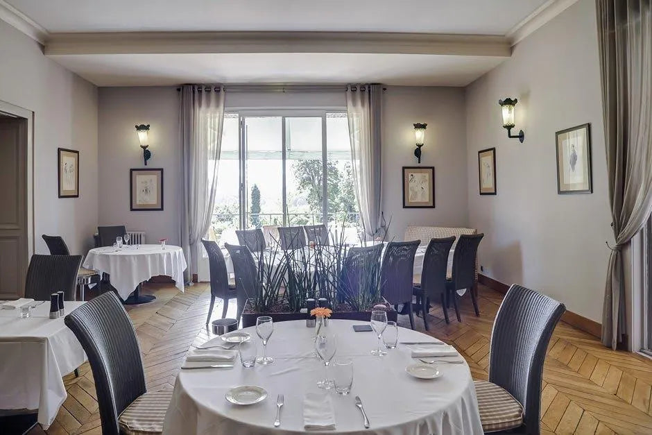 7 nights France bed and breakfast (Hôtel Villa Navarre) flights included