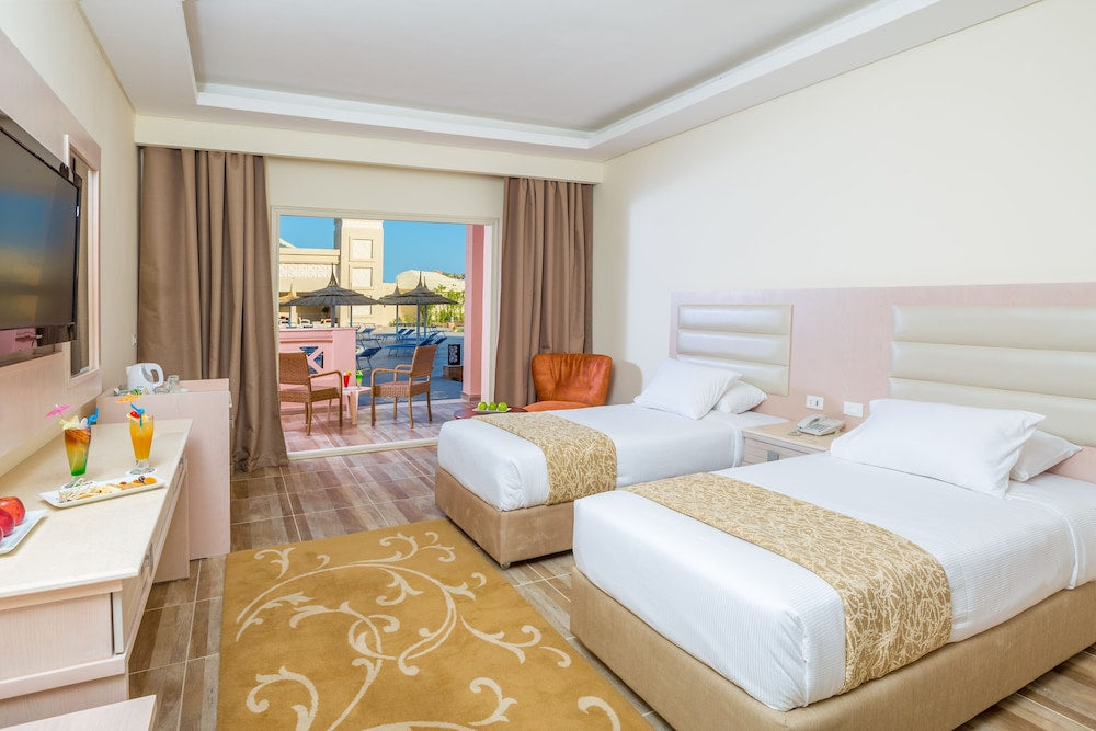 7 nights Hurghada all inclusive(Pickalbatros Aqua Vista Resort - Hurghada )flights included