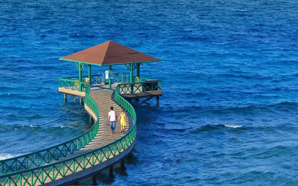 7 nights Hurghada all inclusive( The Oberoi Beach Resort)flights included