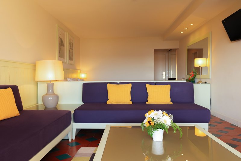 7 nights Portugal bed and breakfast (Algarve Casino Hotel) flights included