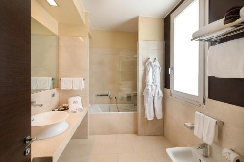 7 nights Italy bed and breakfast (Risorgimento Resort) flights included