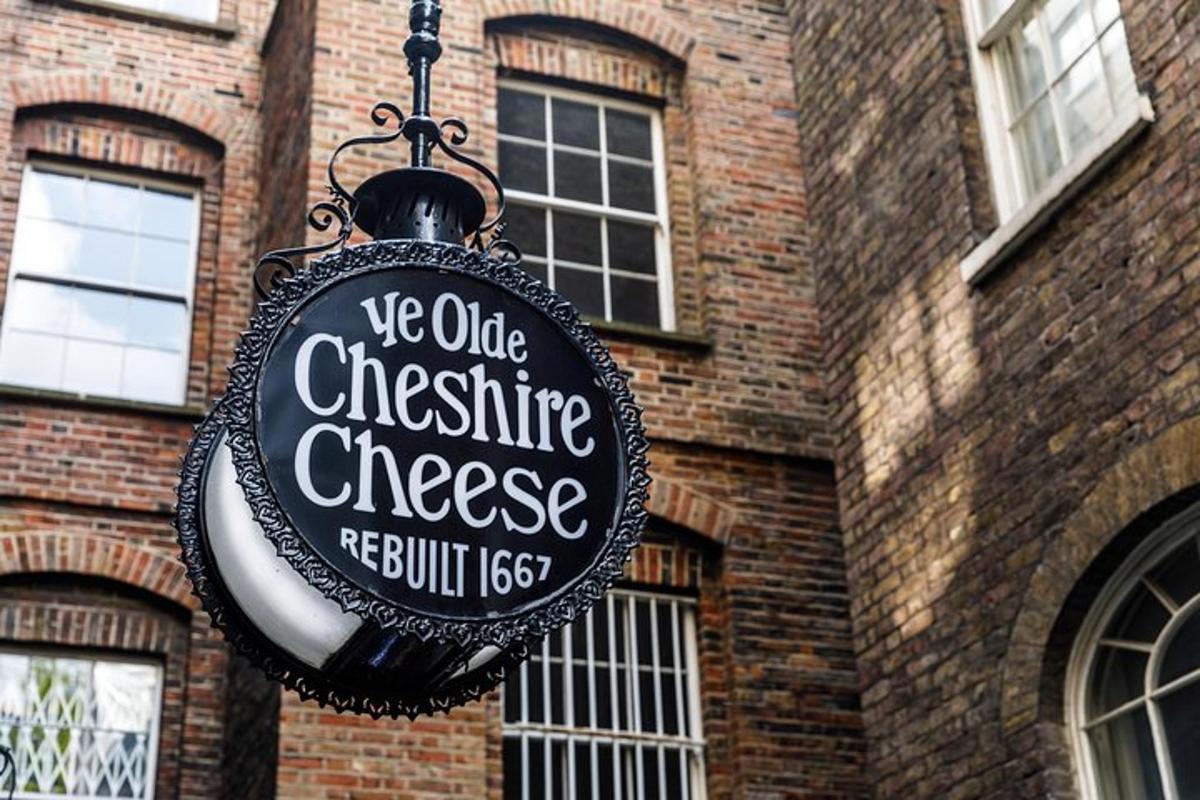 London Pubs Walking Tour