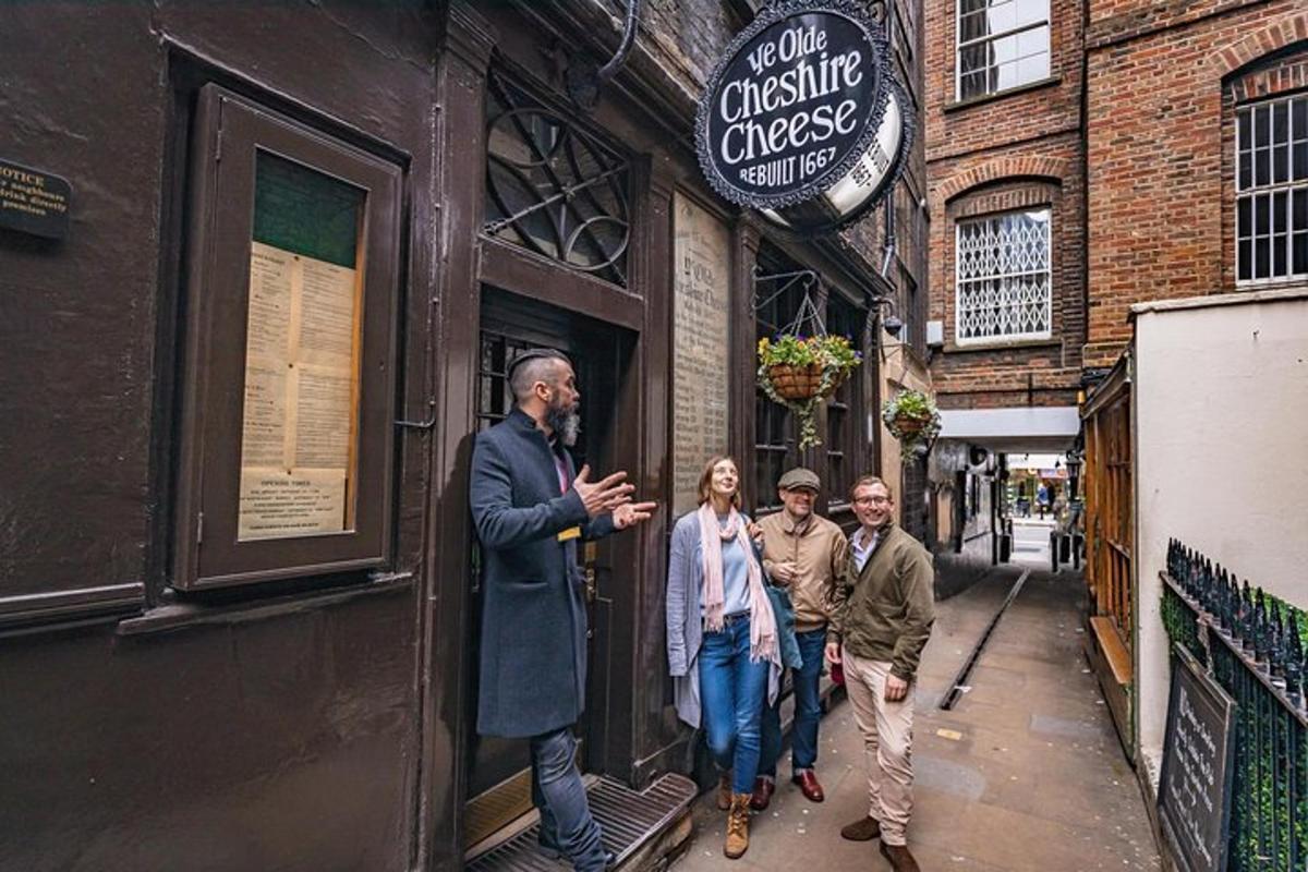 London Pubs Walking Tour
