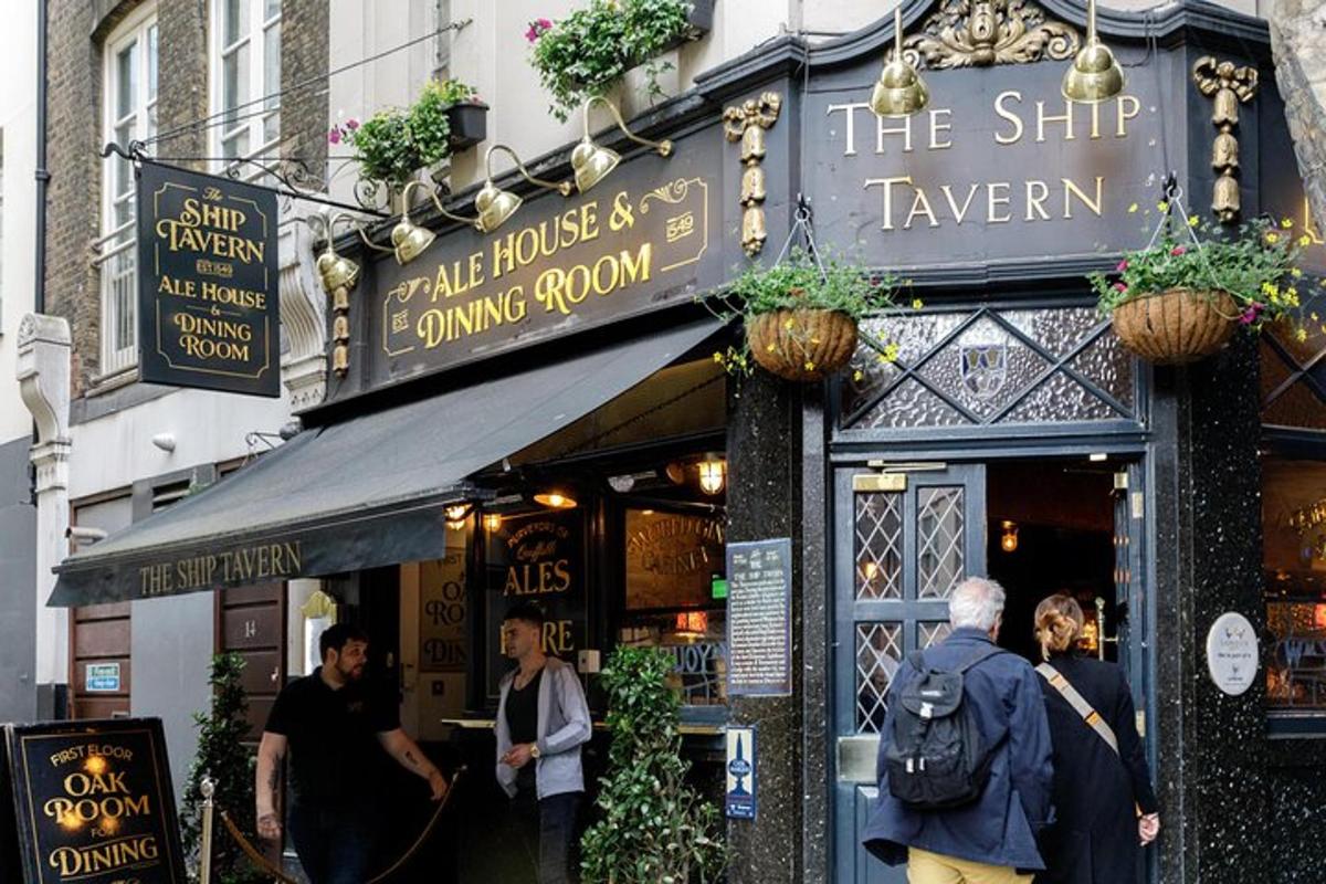 London Pubs Walking Tour