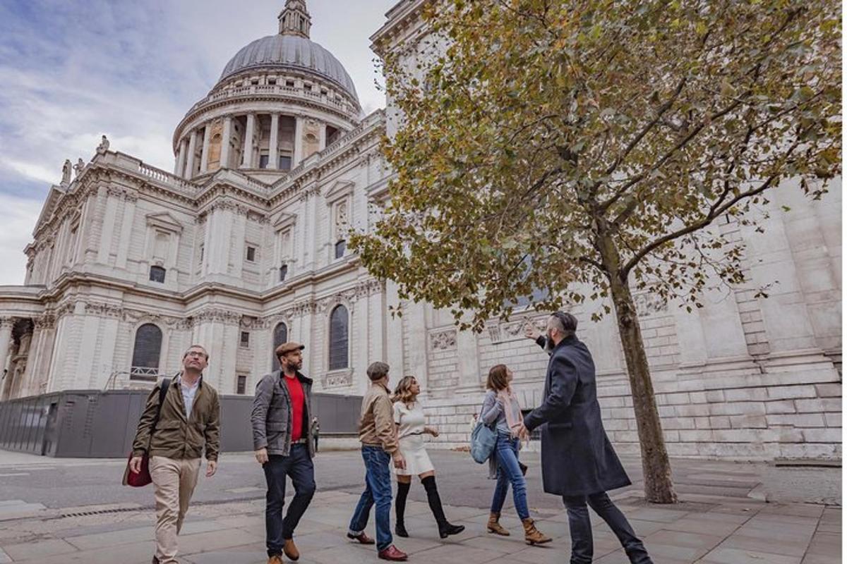 London Pubs Walking Tour