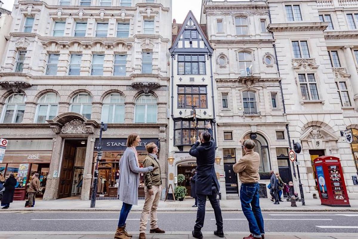 London Pubs Walking Tour
