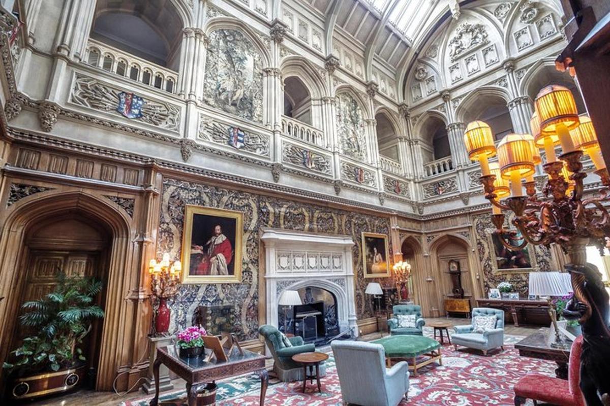 Downton Abbey Castle and Village Tour