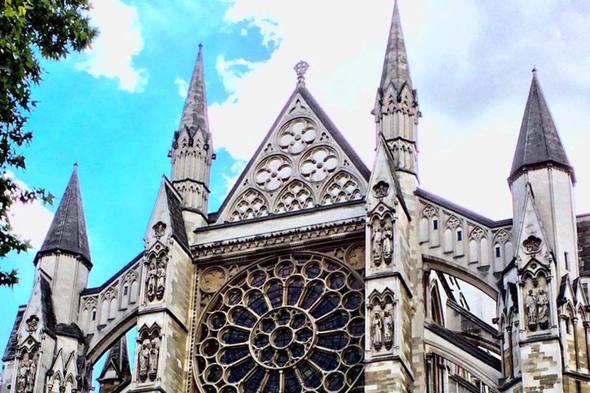 City Walking Tour and Westminster Abbey Admission