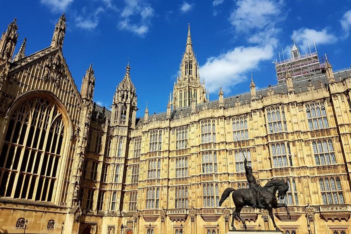 City Walking Tour and Westminster Abbey Admission