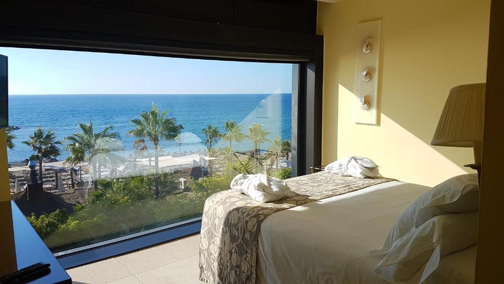7 nights Spain bed and breakfast (Guadalpin Banus) flights included