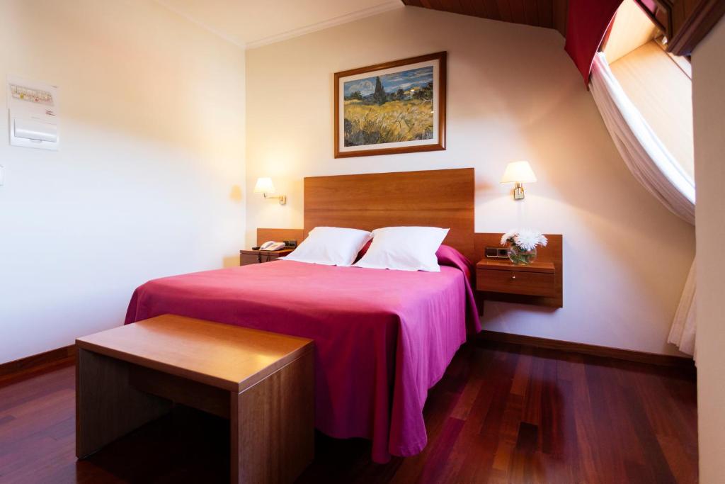 2 nights Spain (Valencia Ferrol) flights included ( room only )