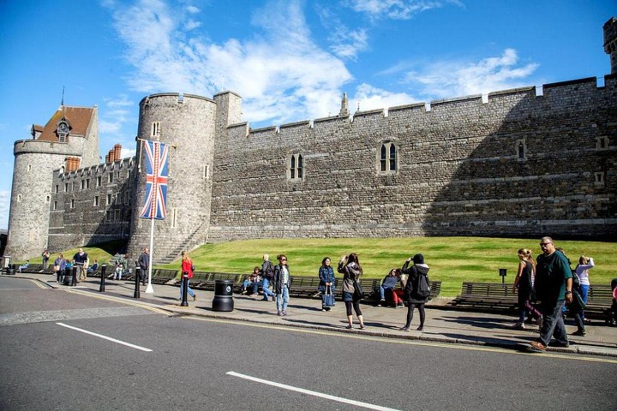 Windsor Castle Tour with Lunch