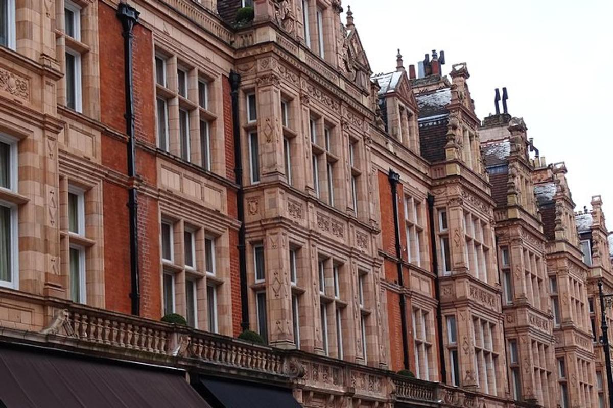 Mayfair, London's famous aristocratic village - Exclusive, Private Walking Tour