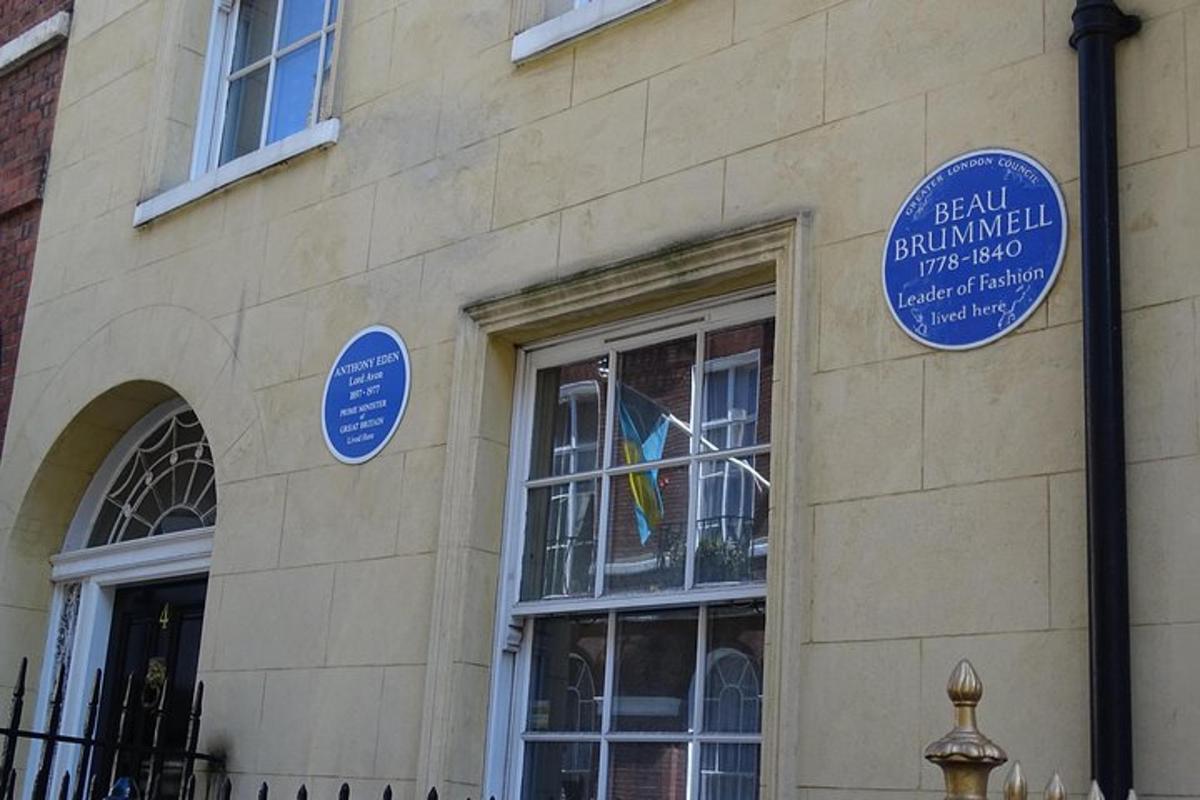 Mayfair, London's famous aristocratic village - Exclusive, Private Walking Tour