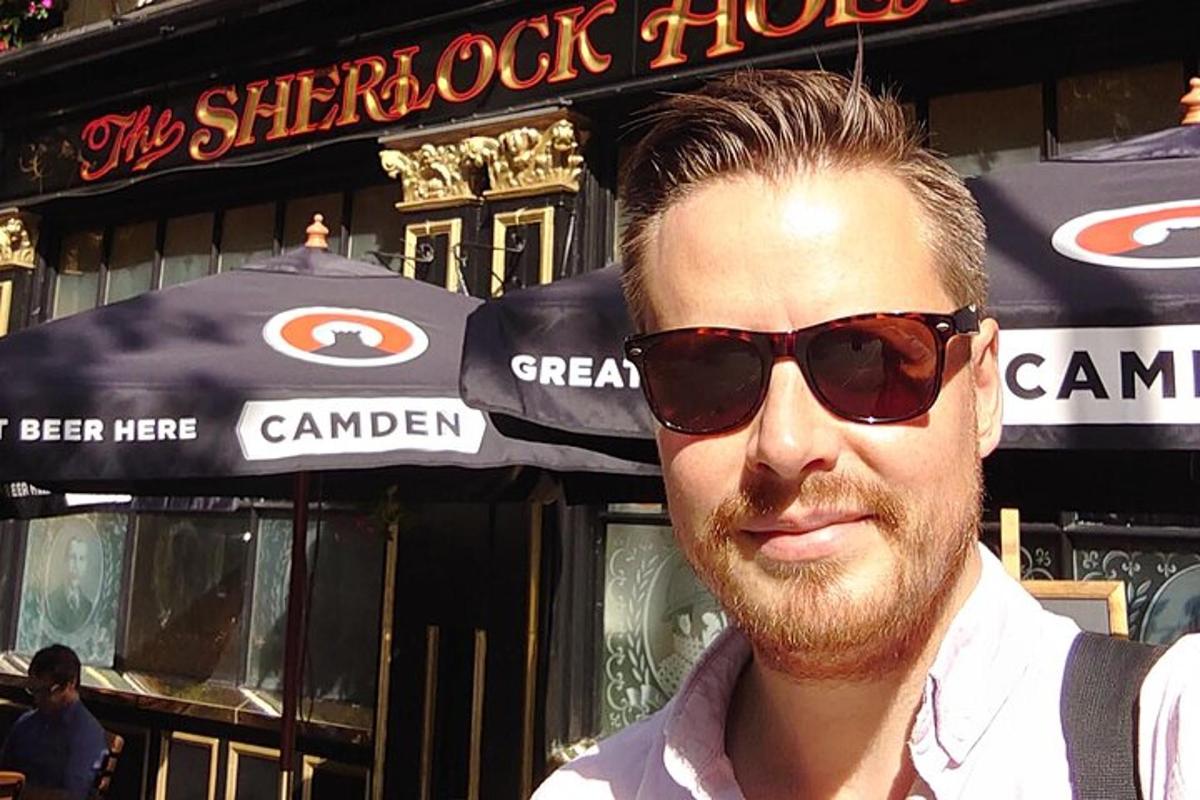 Sherlock Holmes Private Guided Tour - BBC Series & Traditional Locations