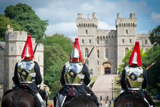 Windsor Castle, Bath and Stonehenge Tour