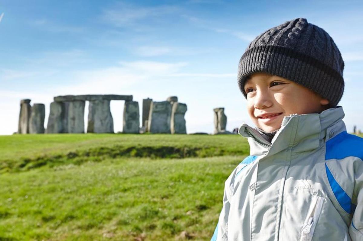 Windsor Castle, Bath and Stonehenge Tour