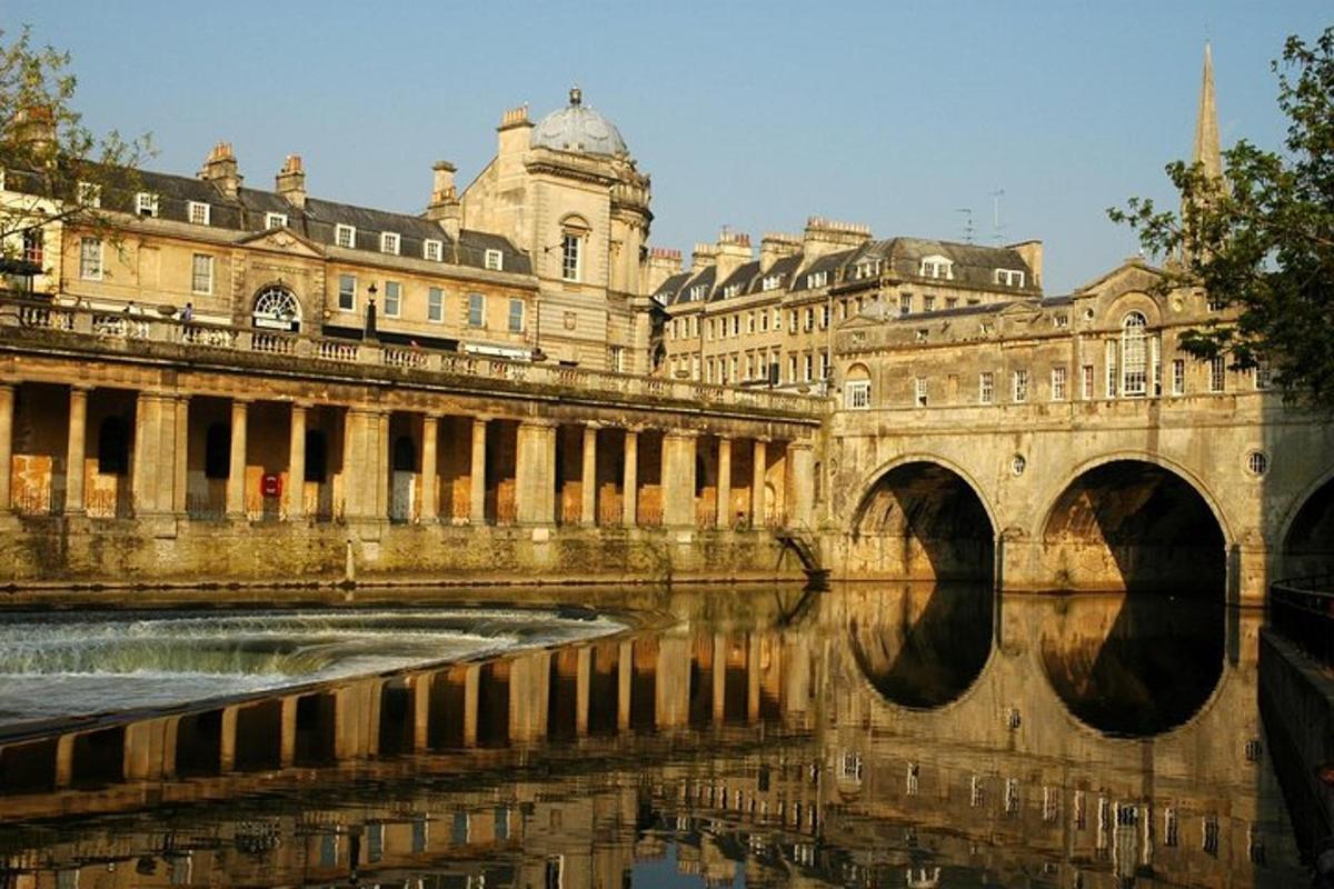 Windsor Castle, Bath and Stonehenge Tour
