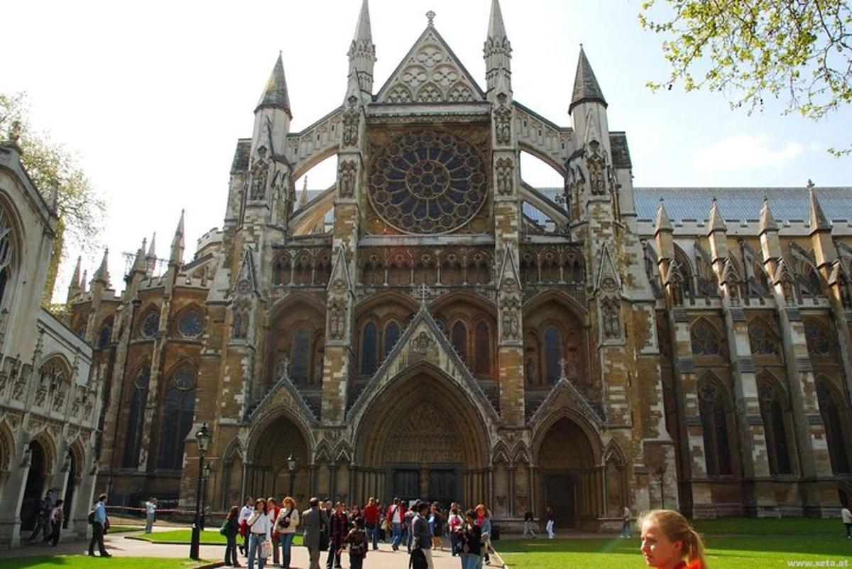 Westminster Abbey Tour and optional visit to Houses of Parliament in London