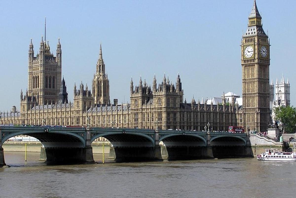 Westminster Abbey Tour and optional visit to Houses of Parliament in London