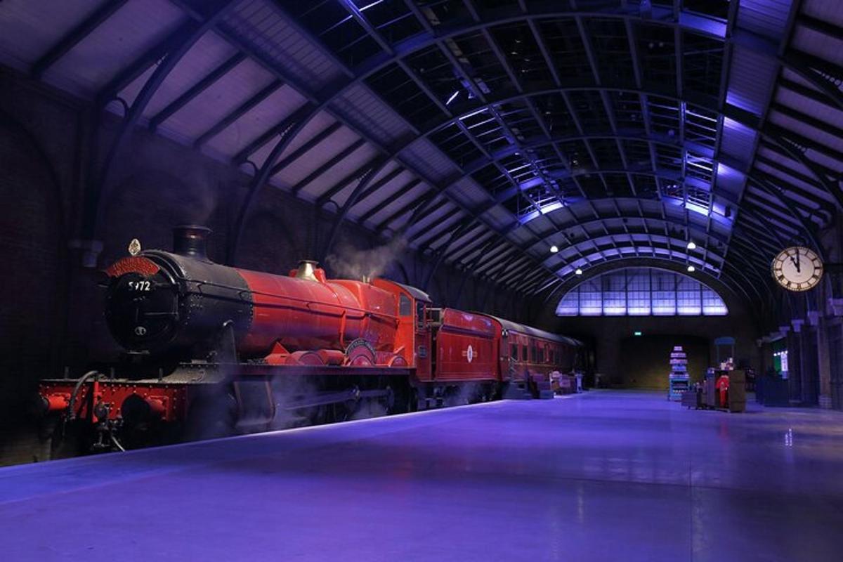 Harry Potter Tour of Warner Bros. Studio with Luxury Transport from London