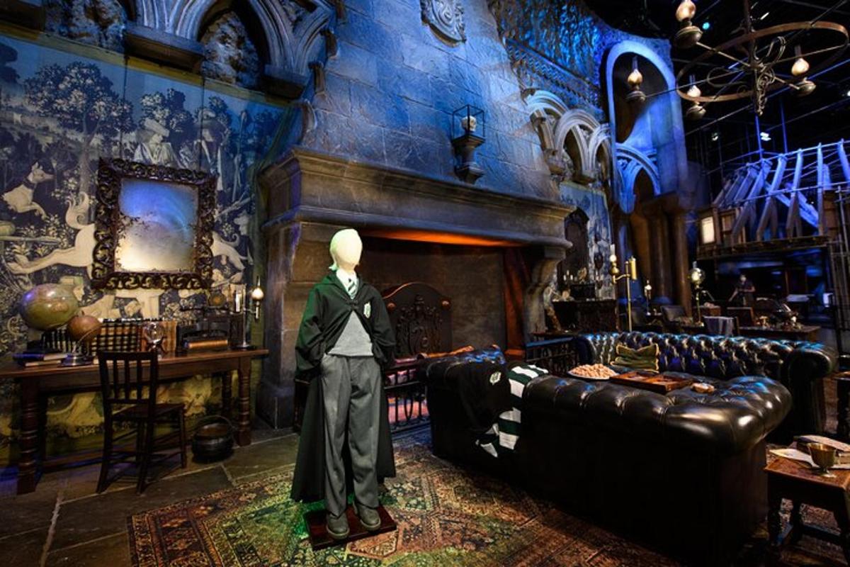 Harry Potter Tour of Warner Bros. Studio with Luxury Transport from London