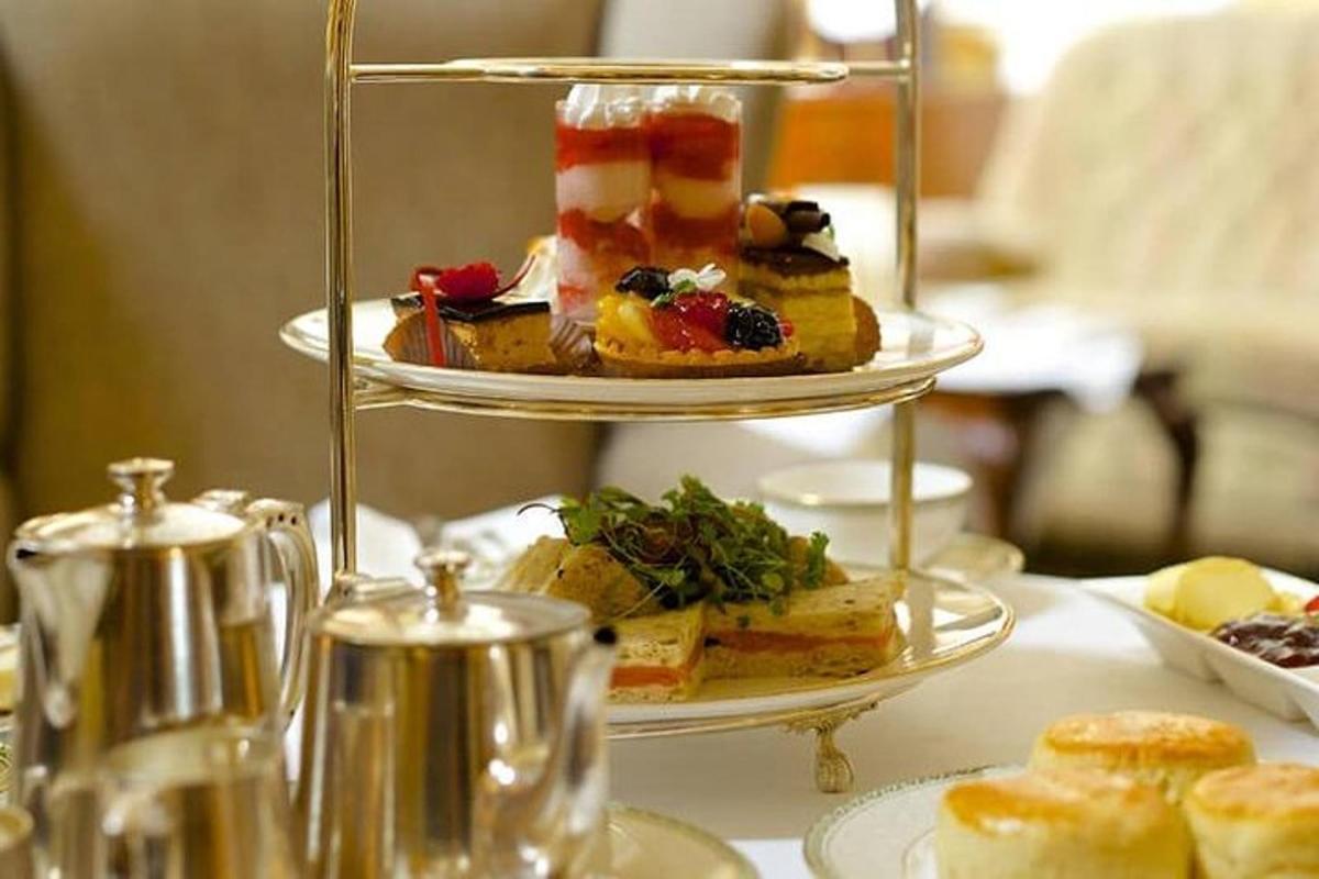 Private Tour Royal High Tea At Kensington Palace Gardens