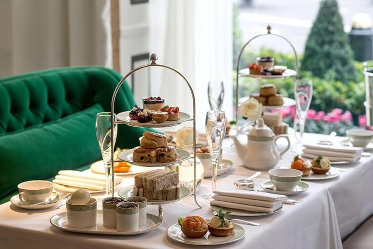 Private Tour Royal High Tea At Kensington Palace Gardens
