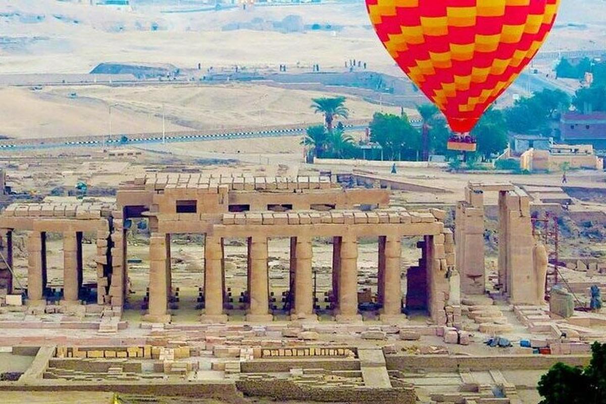 Sunrise Hot Air Balloon Ride Experience in Luxor