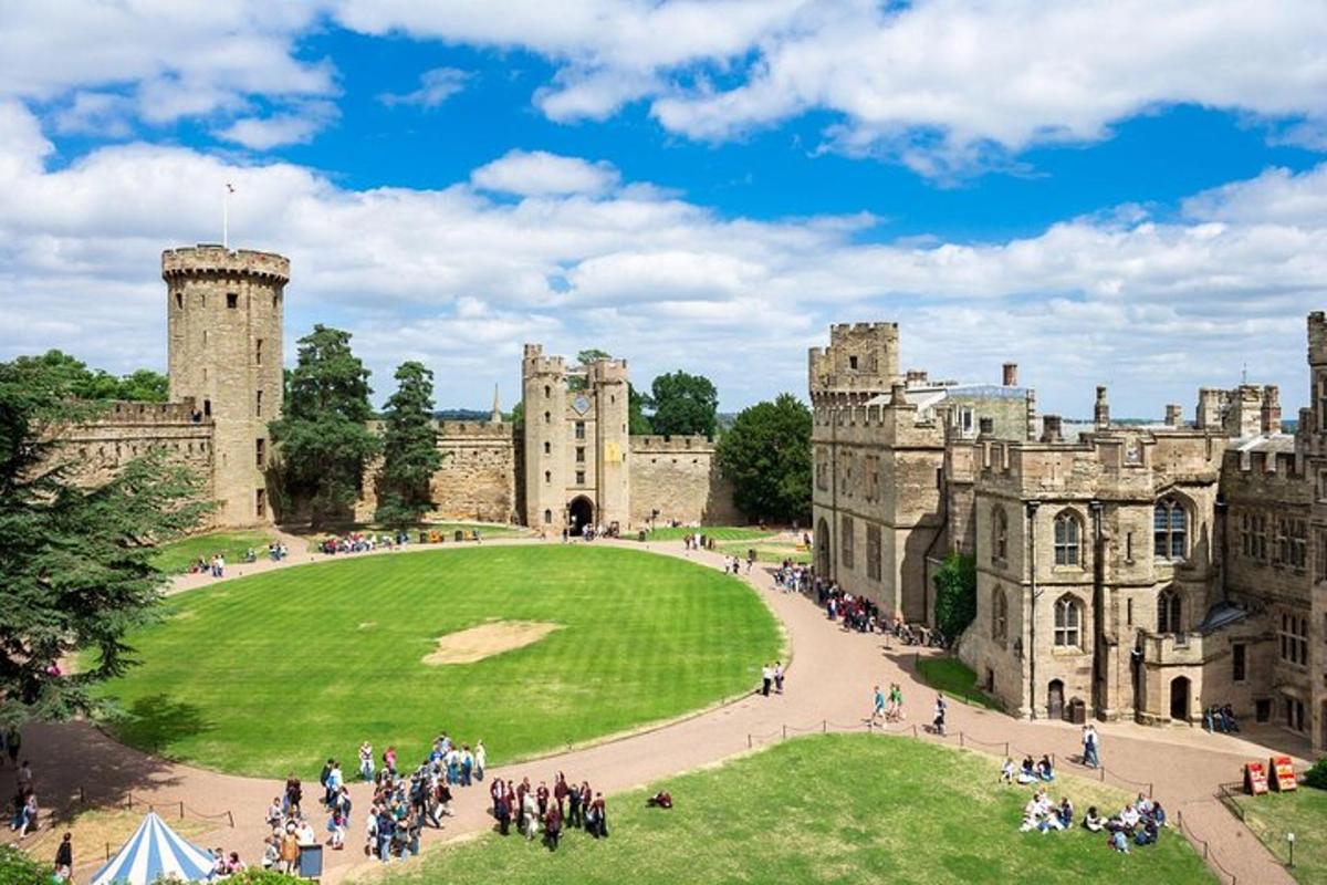 English Countryside Tour with Warwick Castle