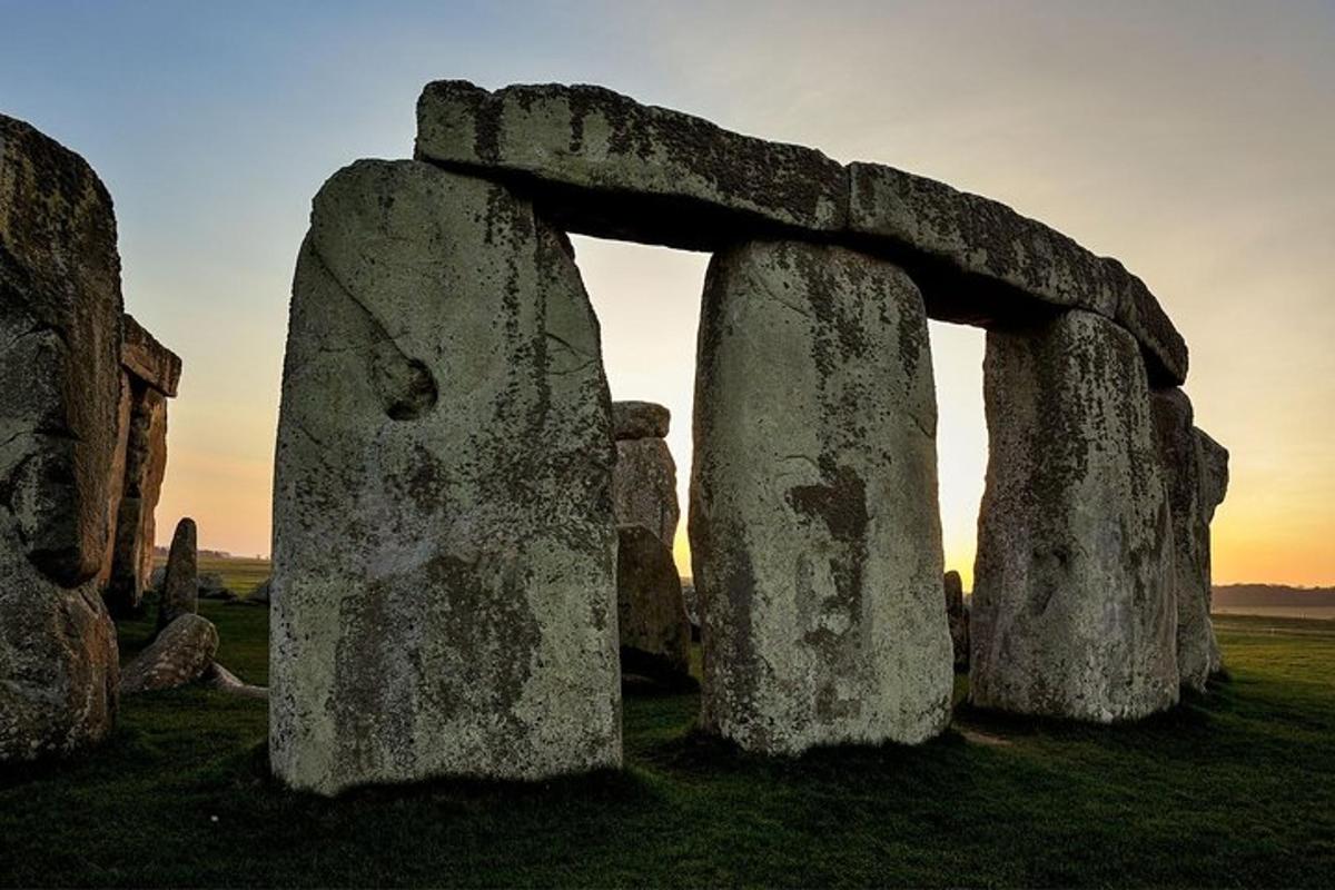 Windsor Castle and Stonehenge Tour