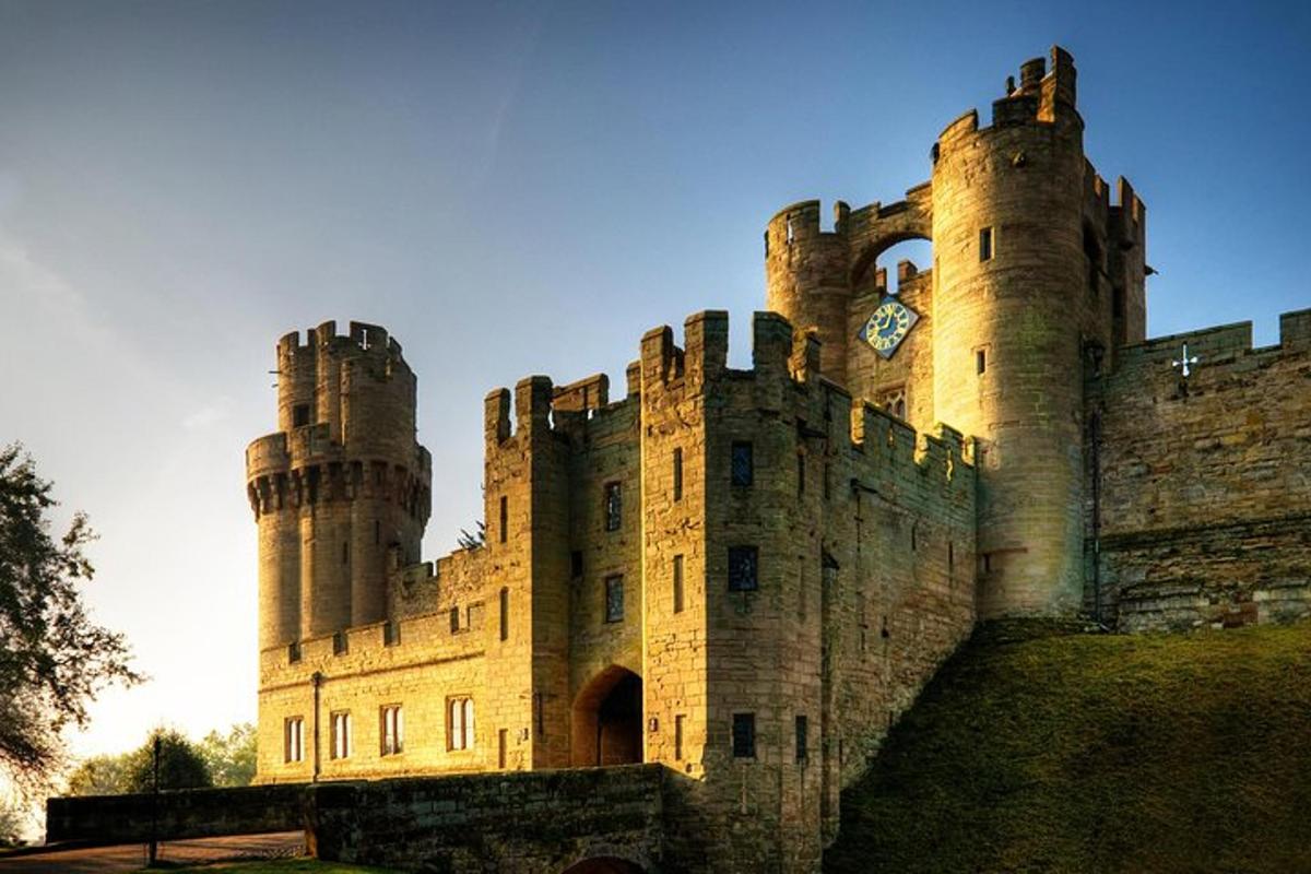 English Countryside Tour with Warwick Castle