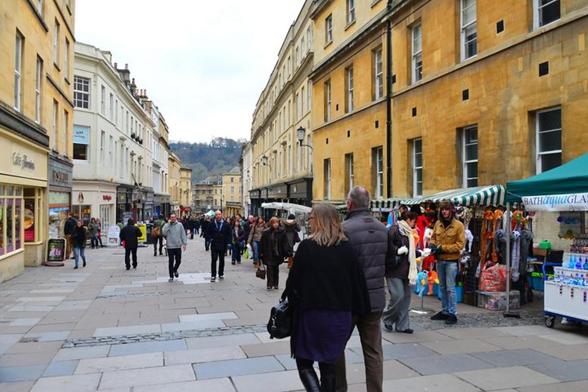 Windsor Castle, Stonehenge & Bath Tour from London