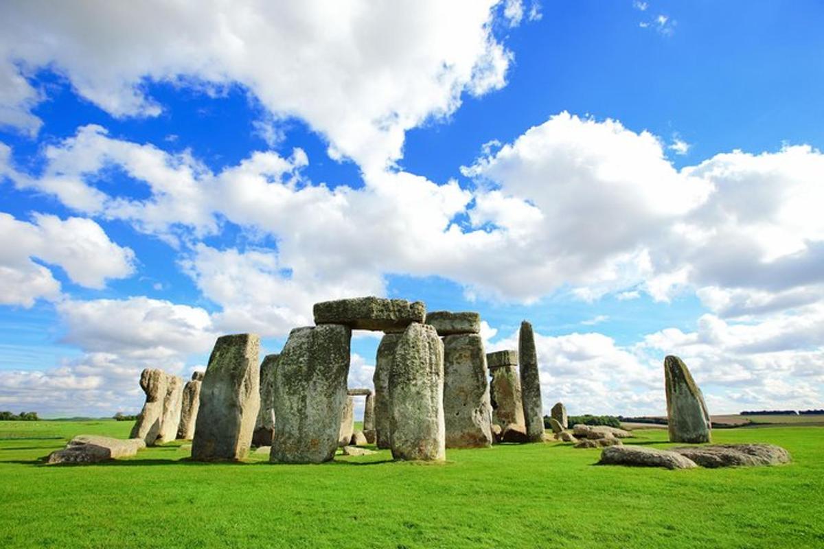 Windsor Castle and Stonehenge Tour