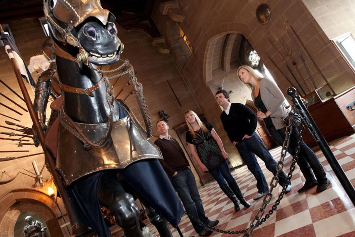 English Countryside Tour with Warwick Castle