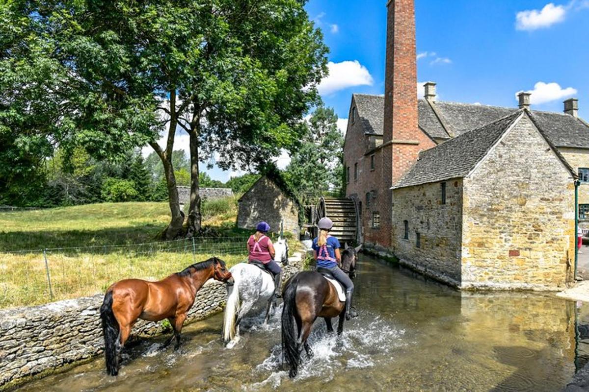 Guided Tour of the Cotswolds & Stratford-upon-Avon