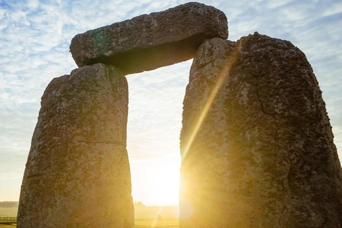 Windsor Castle, Stonehenge & Bath Tour from London
