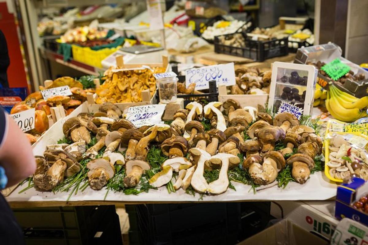 Small-group Food Tour of Pavia