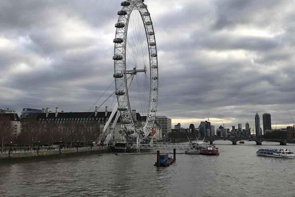 Private London Panoramic by Car with pick up from your Hotel
