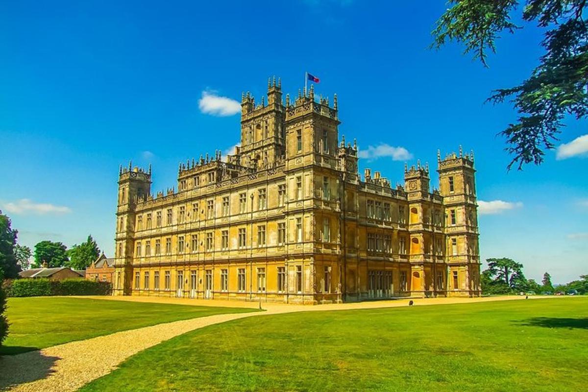 Private Downton Abbey Tour, including Bampton, Cogges Farm, and Highclere