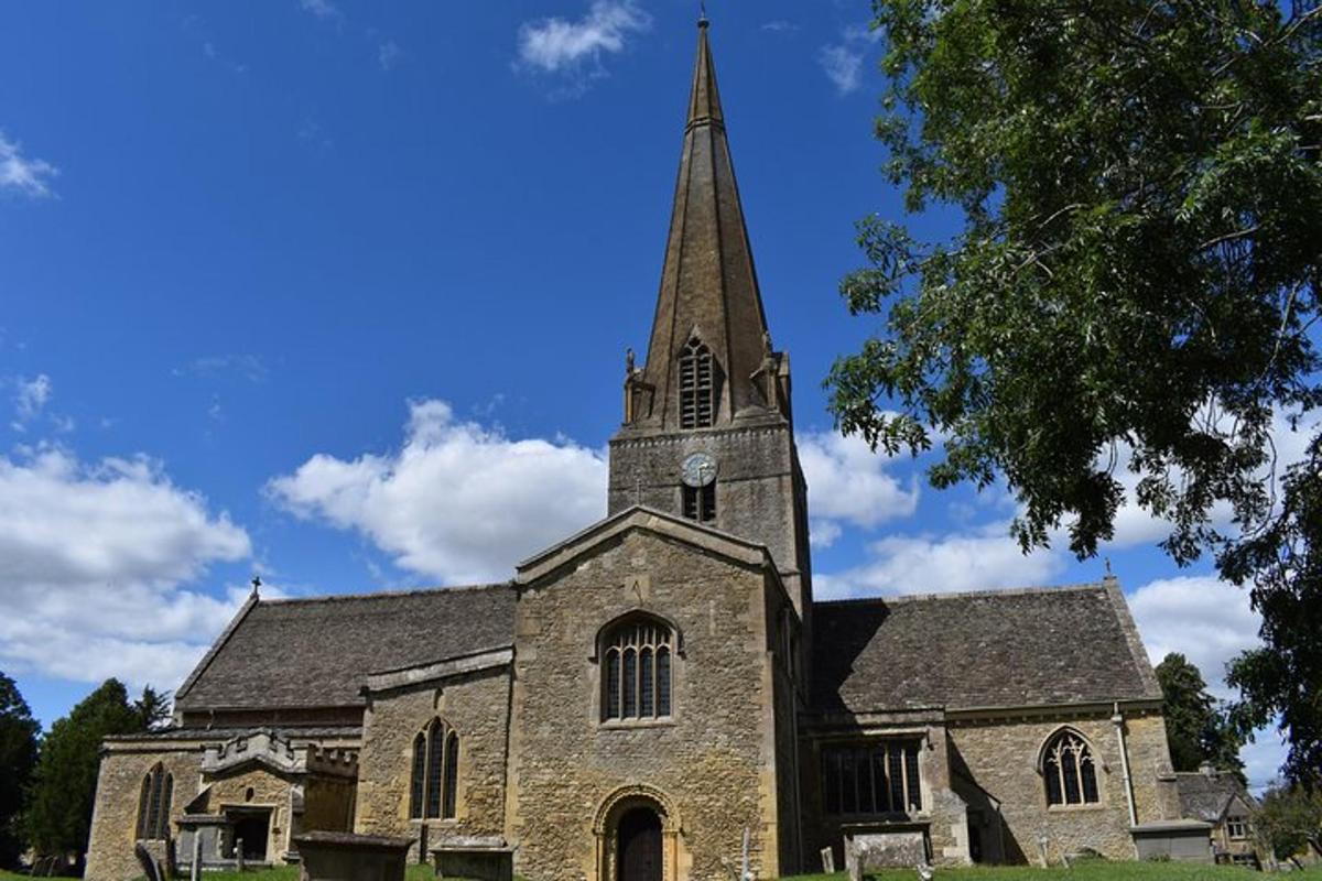 Private Downton Abbey Tour, including Bampton, Cogges Farm, and Highclere