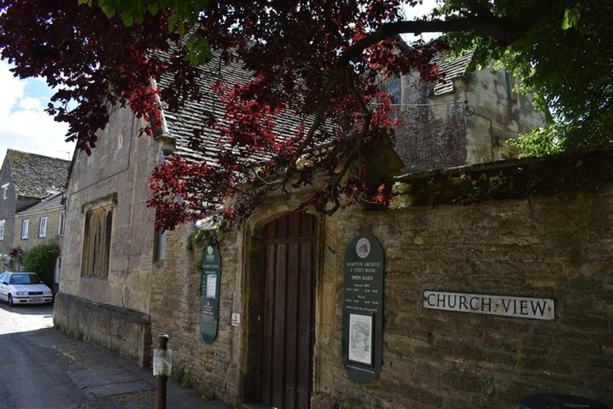 Private Downton Abbey Tour, including Bampton, Cogges Farm, and Highclere