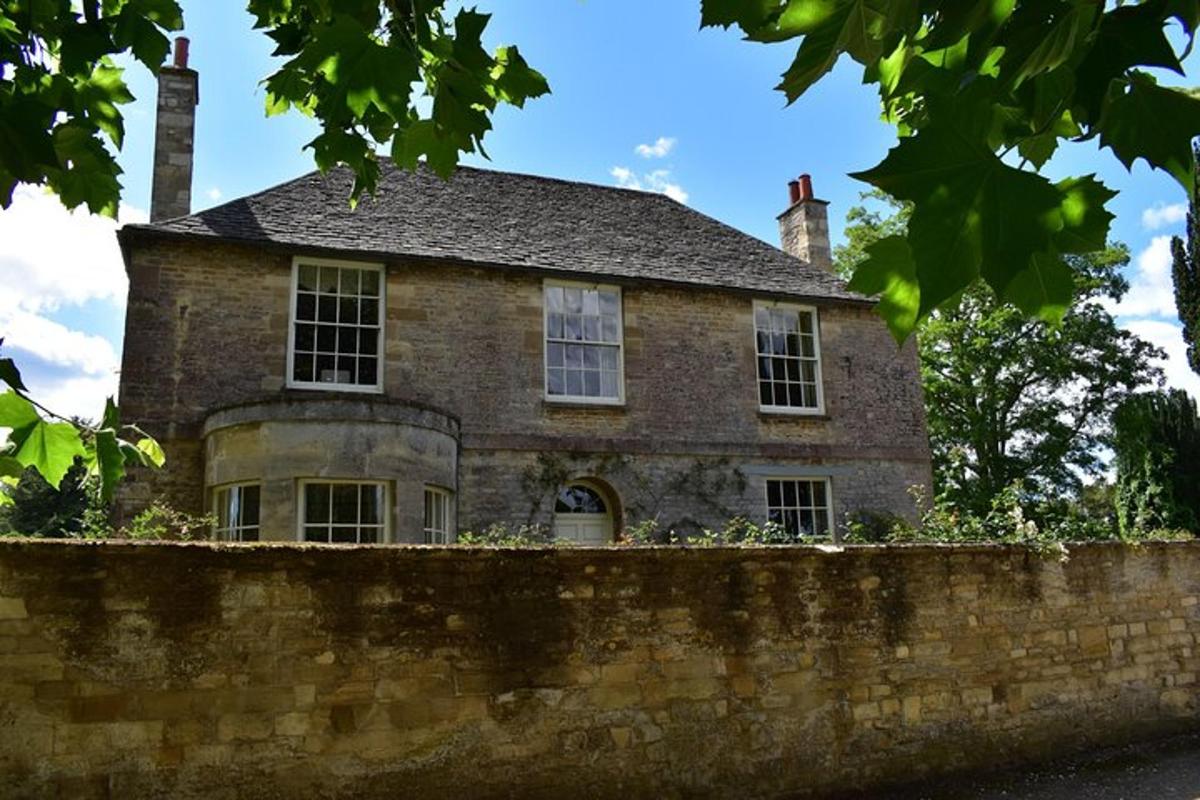 Private Downton Abbey Tour, including Bampton, Cogges Farm, and Highclere