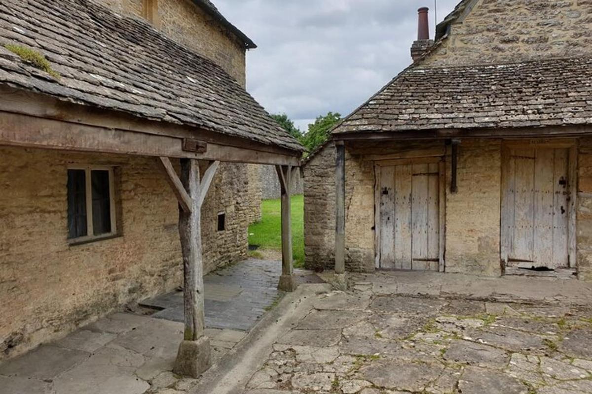 Private Downton Abbey Tour, including Bampton, Cogges Farm, and Highclere